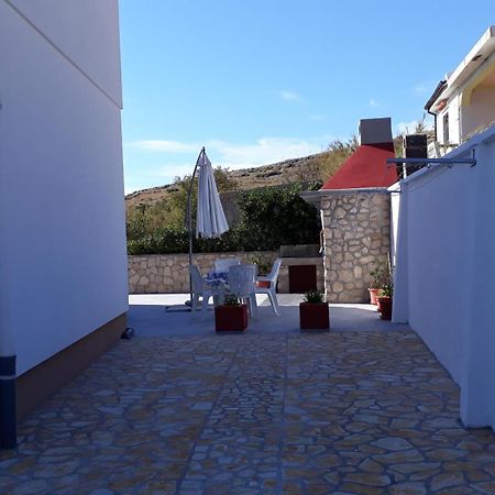 Apartmani Salus Pag Town Exterior photo