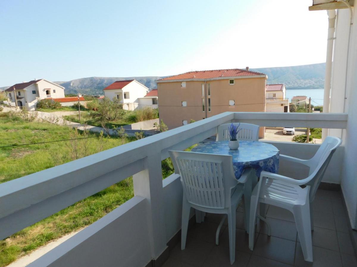 Apartmani Salus Pag Town Exterior photo